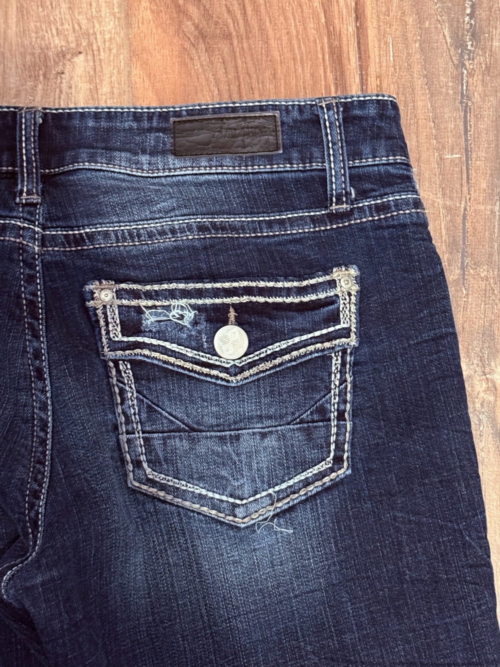 Buckle DayTrip Virgo Bootcut Jeans - Picture 5 of 5